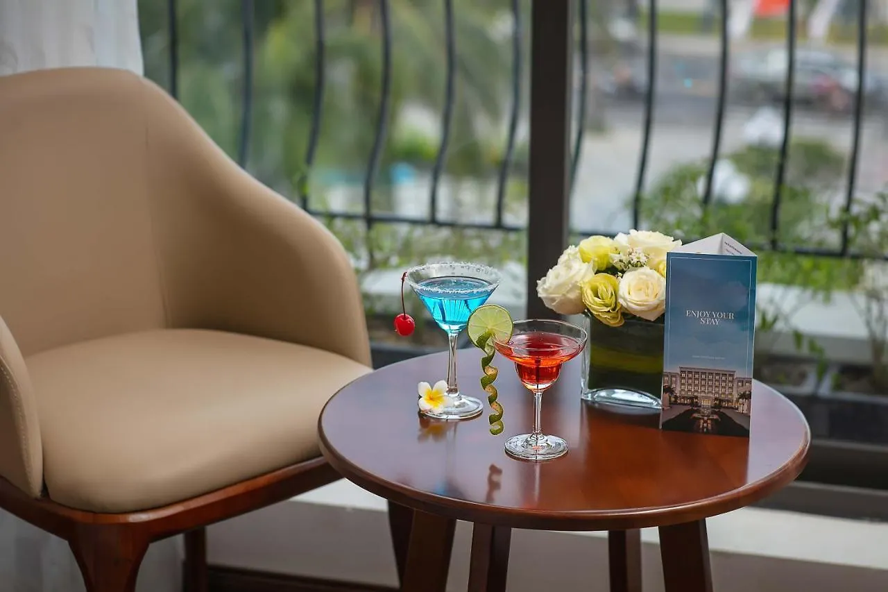 Nesta Hotel Дананг Вьетнам